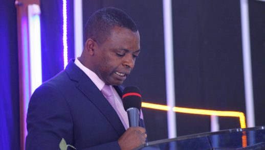 Integrity in the work praise
